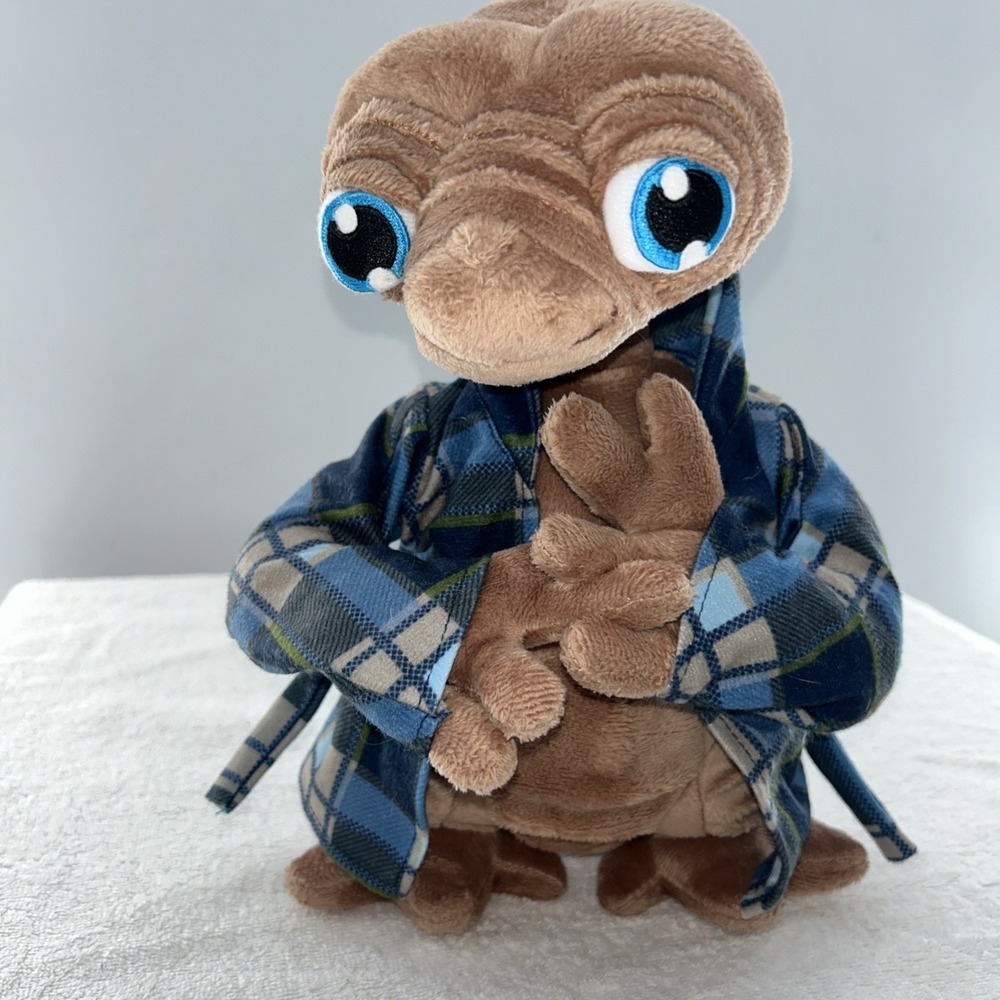 Universal Studios E.T. The Extra Terrestrial Blue Flannel Robe Plush Exclusive